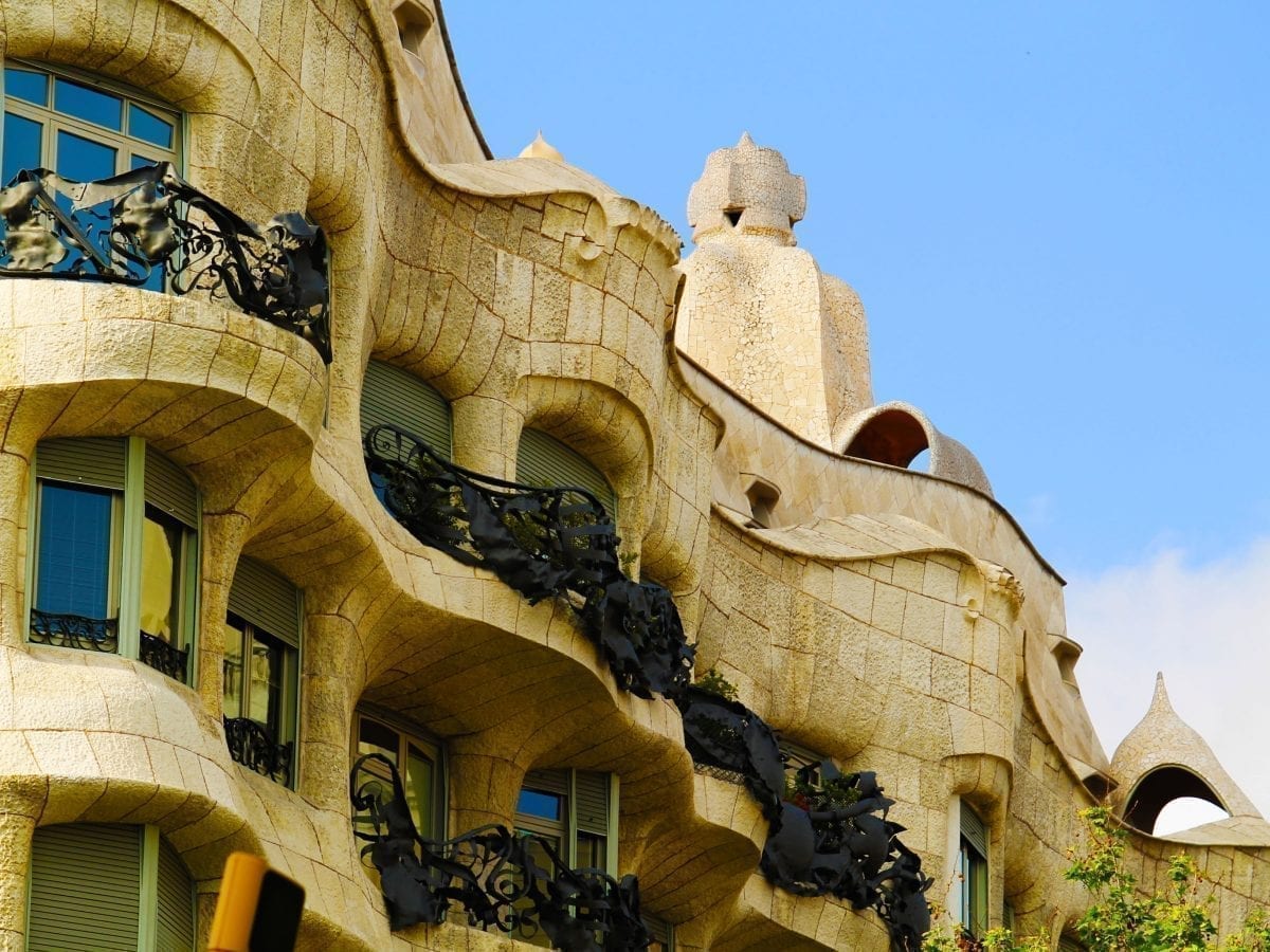 barcelona modernism tour, barcelona modern architecture and design society tour