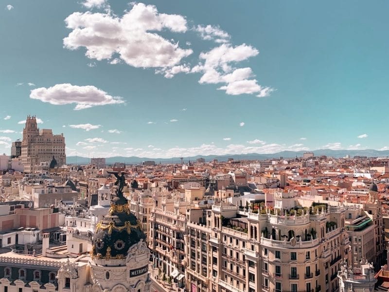 Tour por la Ciudad de Madrid con Conductor y Guía Oficial