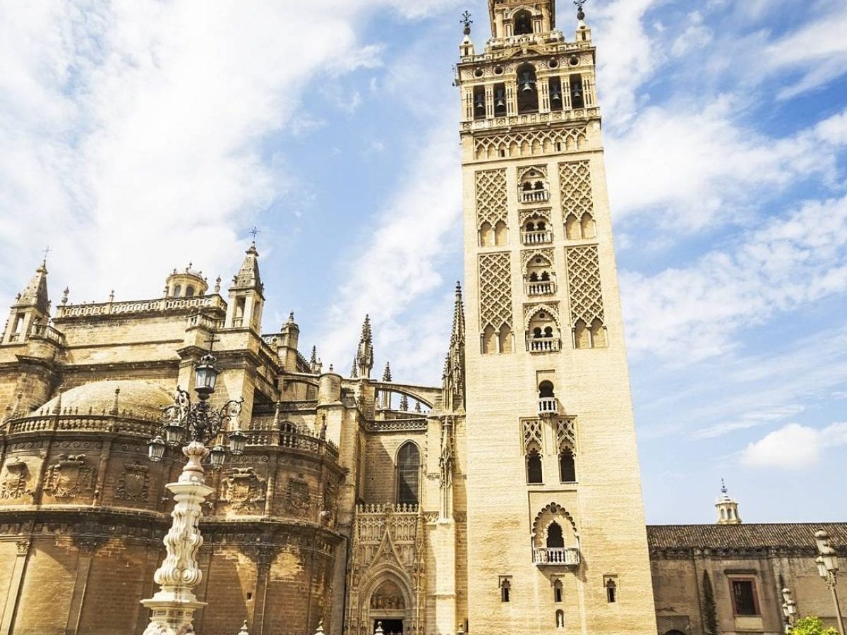 Tour inside the Cathedral and Giralda