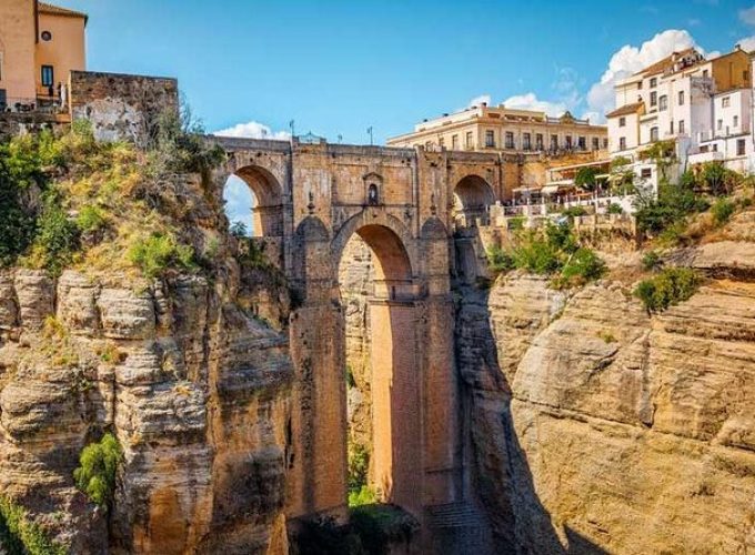 Day trip from Cadiz to White Villages (Ronda, Arcos…)