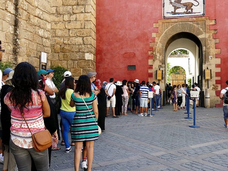 Pack VIP: Visita Alcázar y paseo en yate por el Guadalquivir