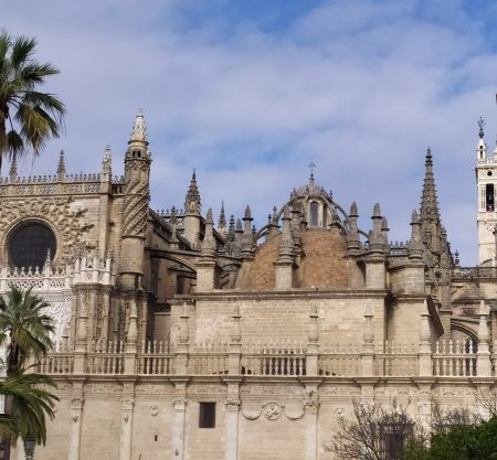 Giralda and Seville Cathedral. Guided tour for small groups