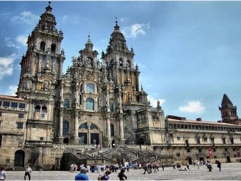 Van Tour – Santiago de Compostela and Valença do Minho