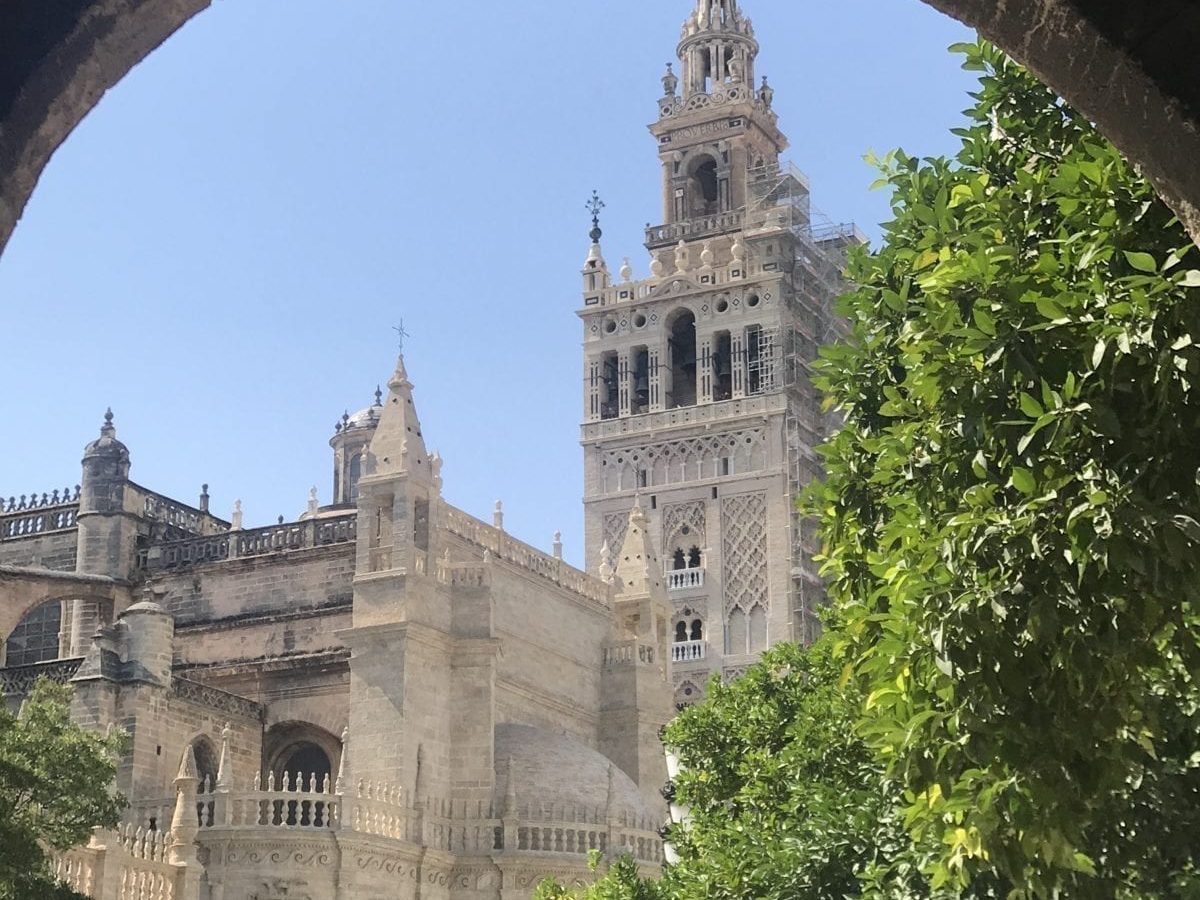 De la Sevilla musulmana al puerto de Indias sevillano